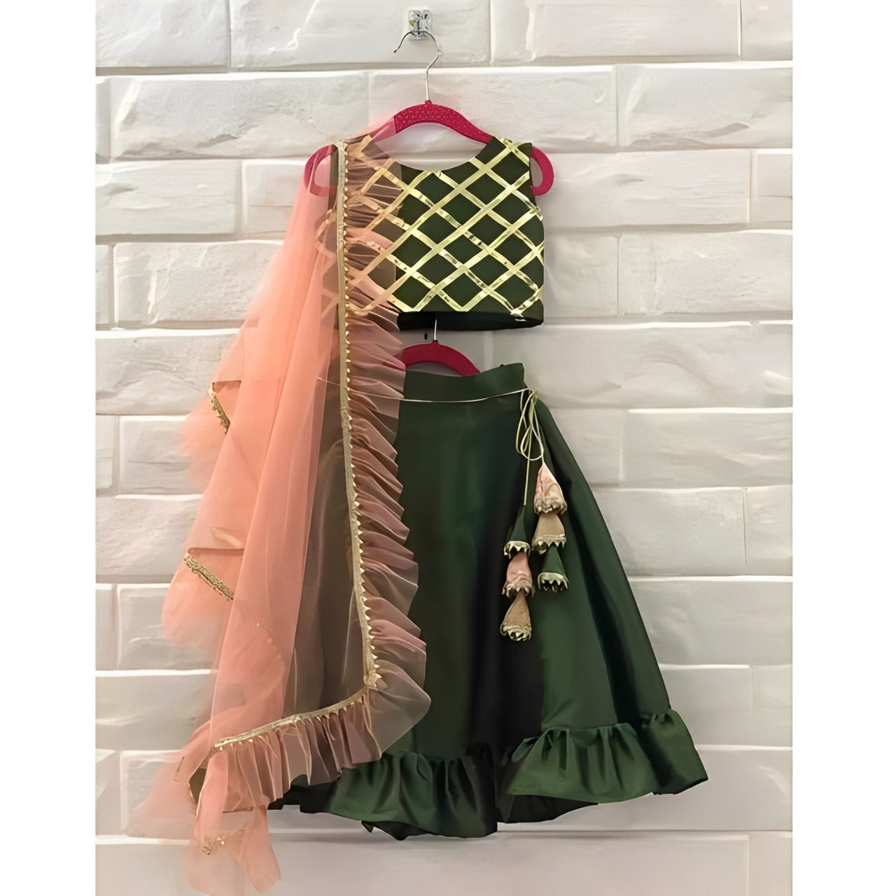 Green Lehenga Choli Dress (03 Piece)